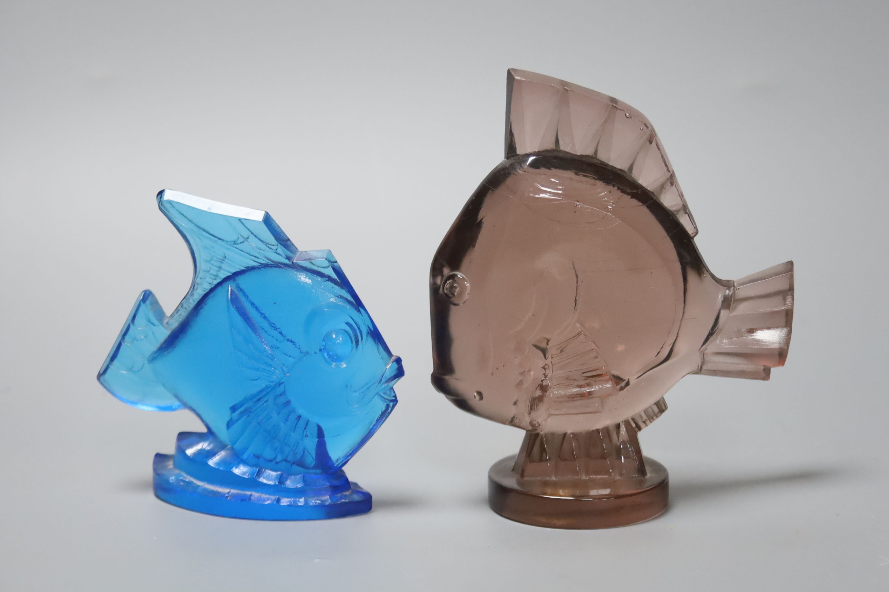 A Sabino blue glass fish model and another similar, tallest 15cm
